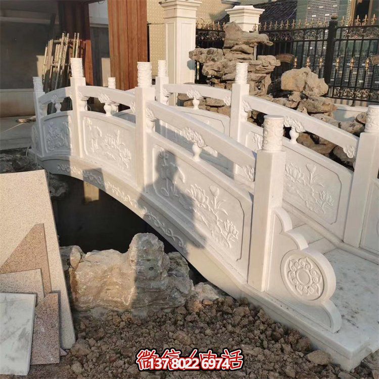 精美大理石雕刻欄桿，為景區公園拱橋添加裝飾美感和防護功能
