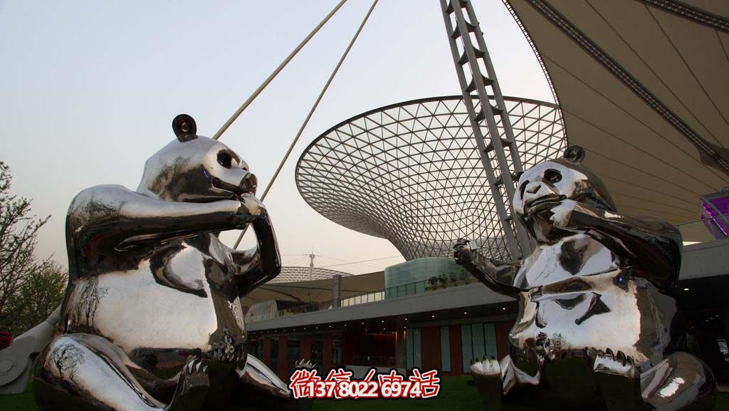 不銹鋼卡通熊貓雕塑，為動物園擺放鏡面裝飾