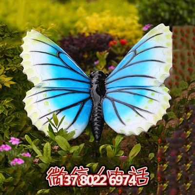 彩繪雕塑，點綴廣場，讓蝴蝶飛舞