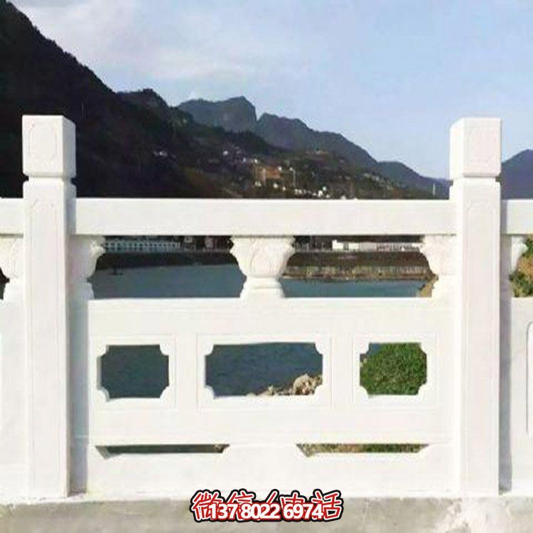 大理石雕刻石欄桿，美輪美奐，護佑家園