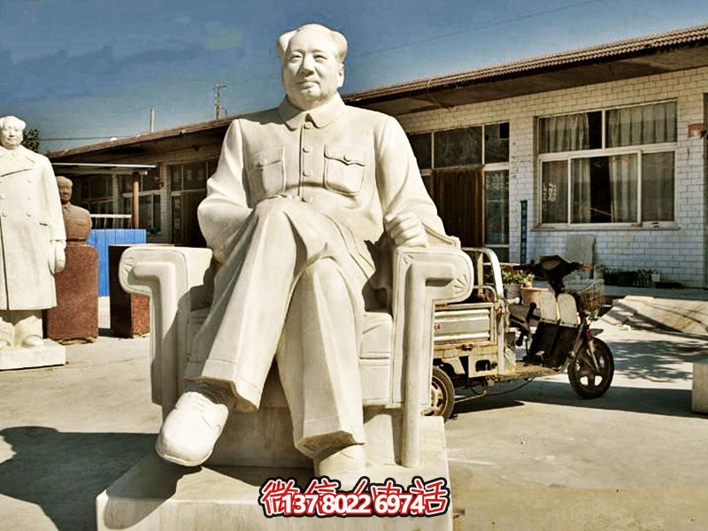 漢白玉毛澤東雕塑，見證歷史瞬間