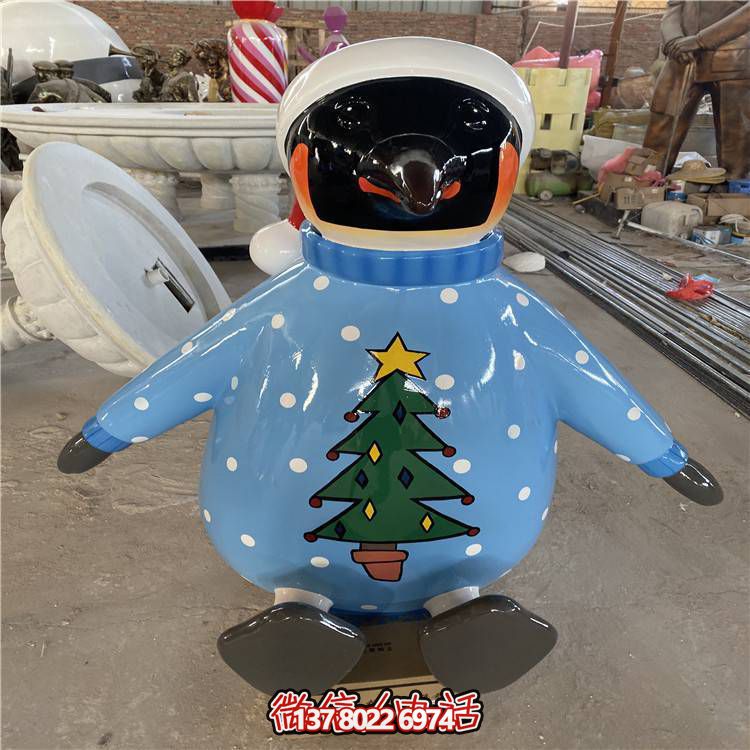 玻璃鋼游樂場，彩繪企鵝小品雕塑精美擺放