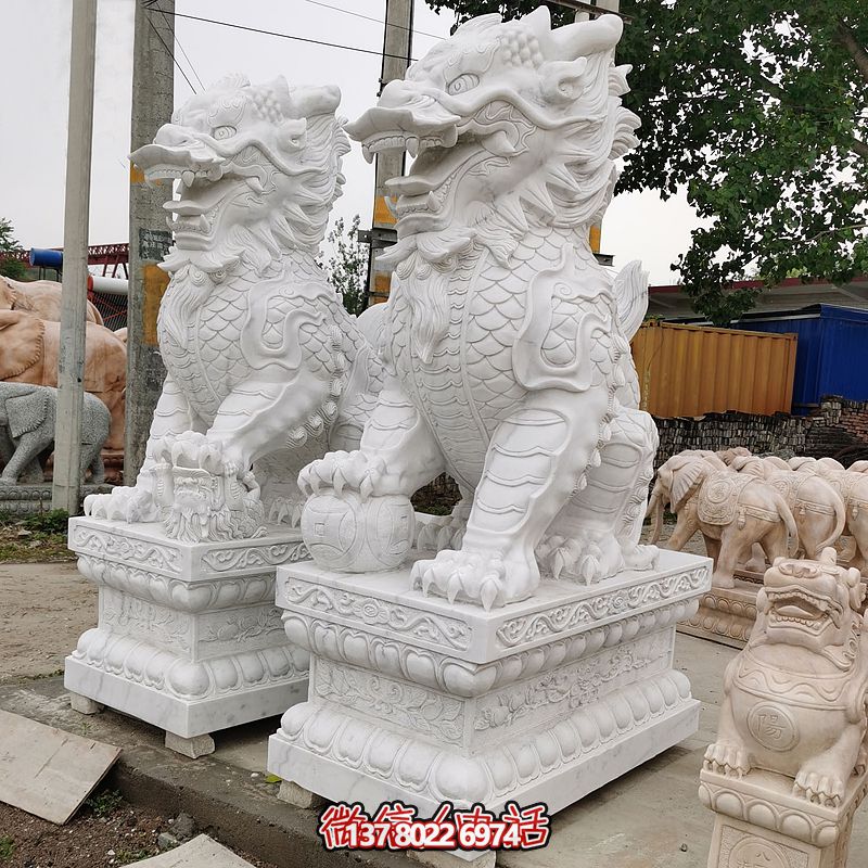 古典漢白玉大型麒麟景觀雕塑，點綴庭院、別墅神秘氣息
