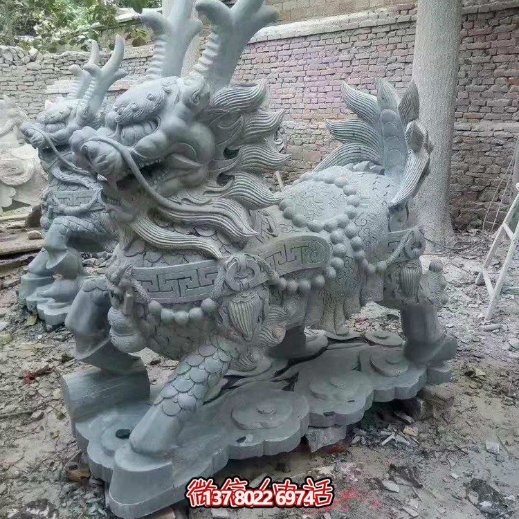 青石麒麟，吉祥神獸石雕